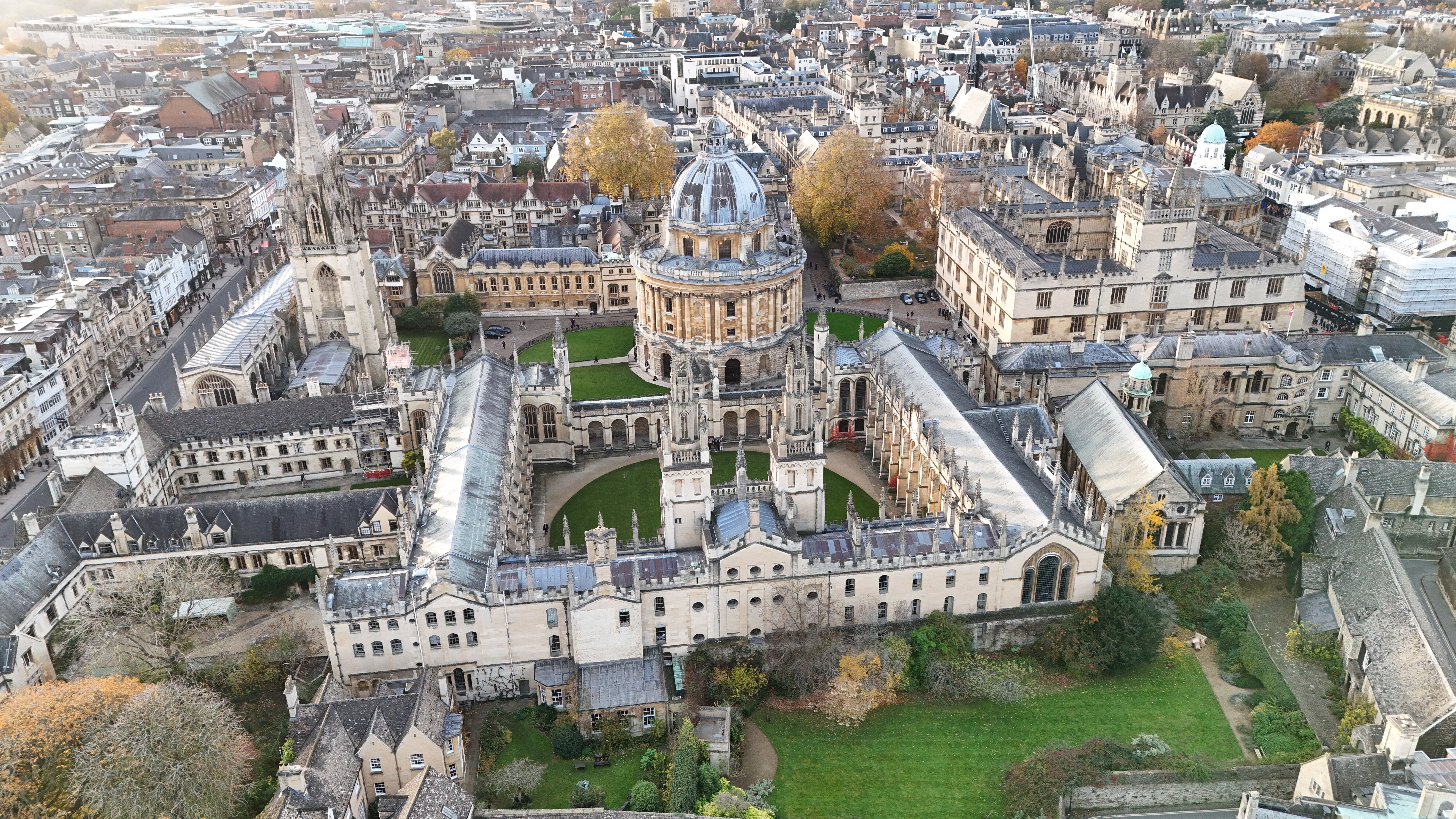 Aerial photo of Oxford