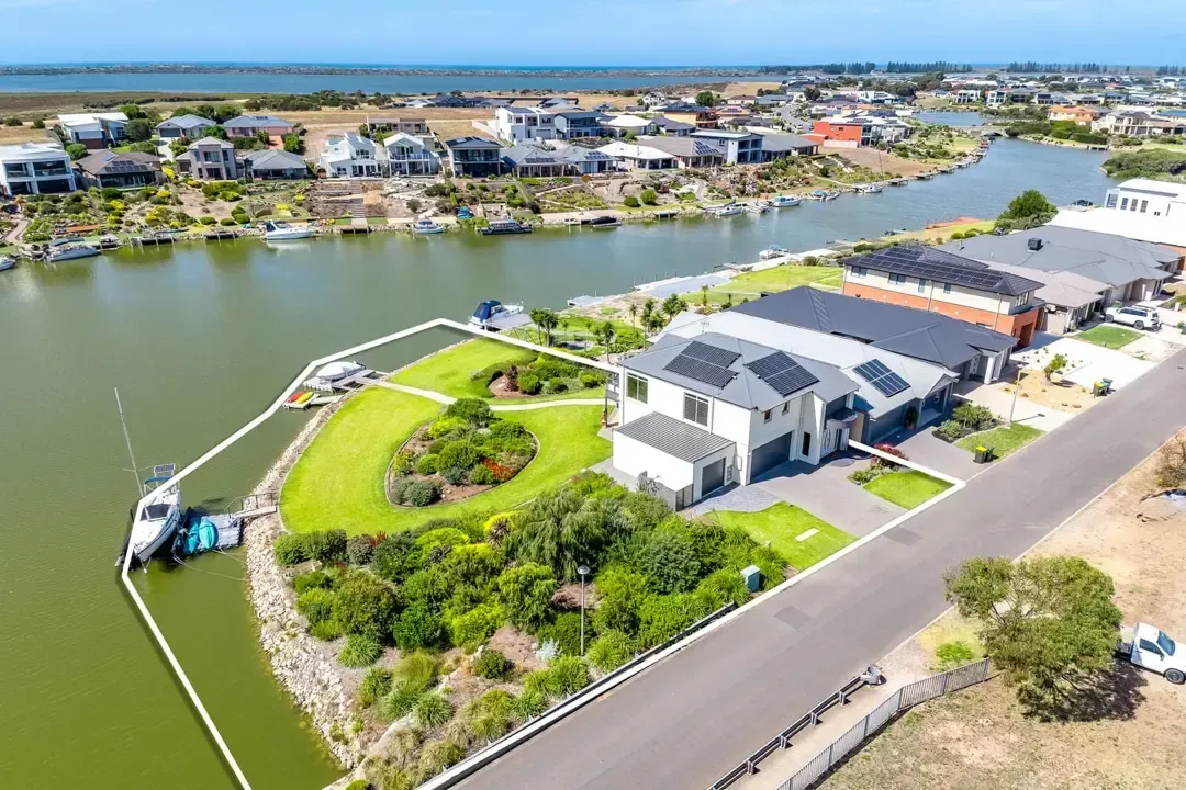 Find poperty investments in Adelaide