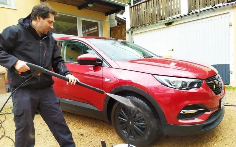 Auto Außenreinigung in Frankfurt Am Main