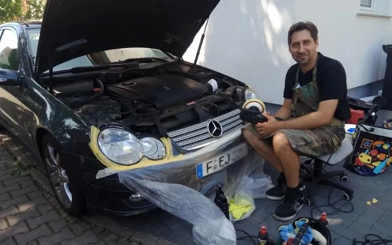 Scheinwerfer-Aufbereitung in Frankfurt Am Main