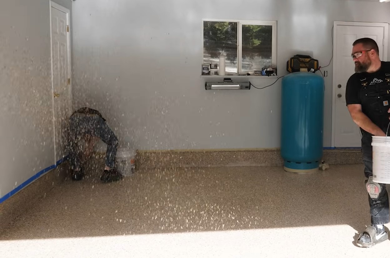 epoxy flake broadcasting