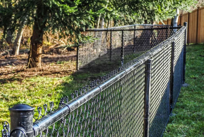 chainlink fencing install