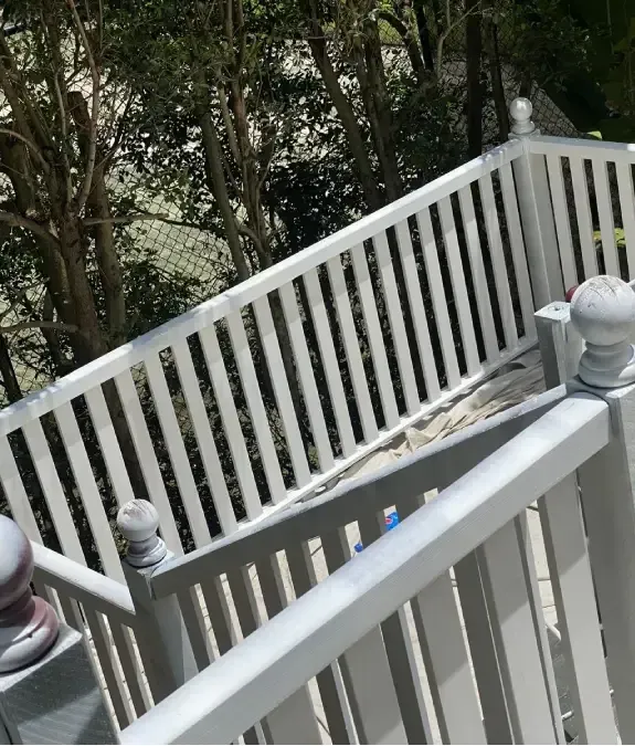 Local Fence Painting Specialist