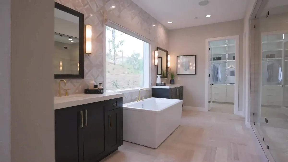 Bathroom Renovation Sebastian — Modern bathroom design — Lexon Homes & Renovations