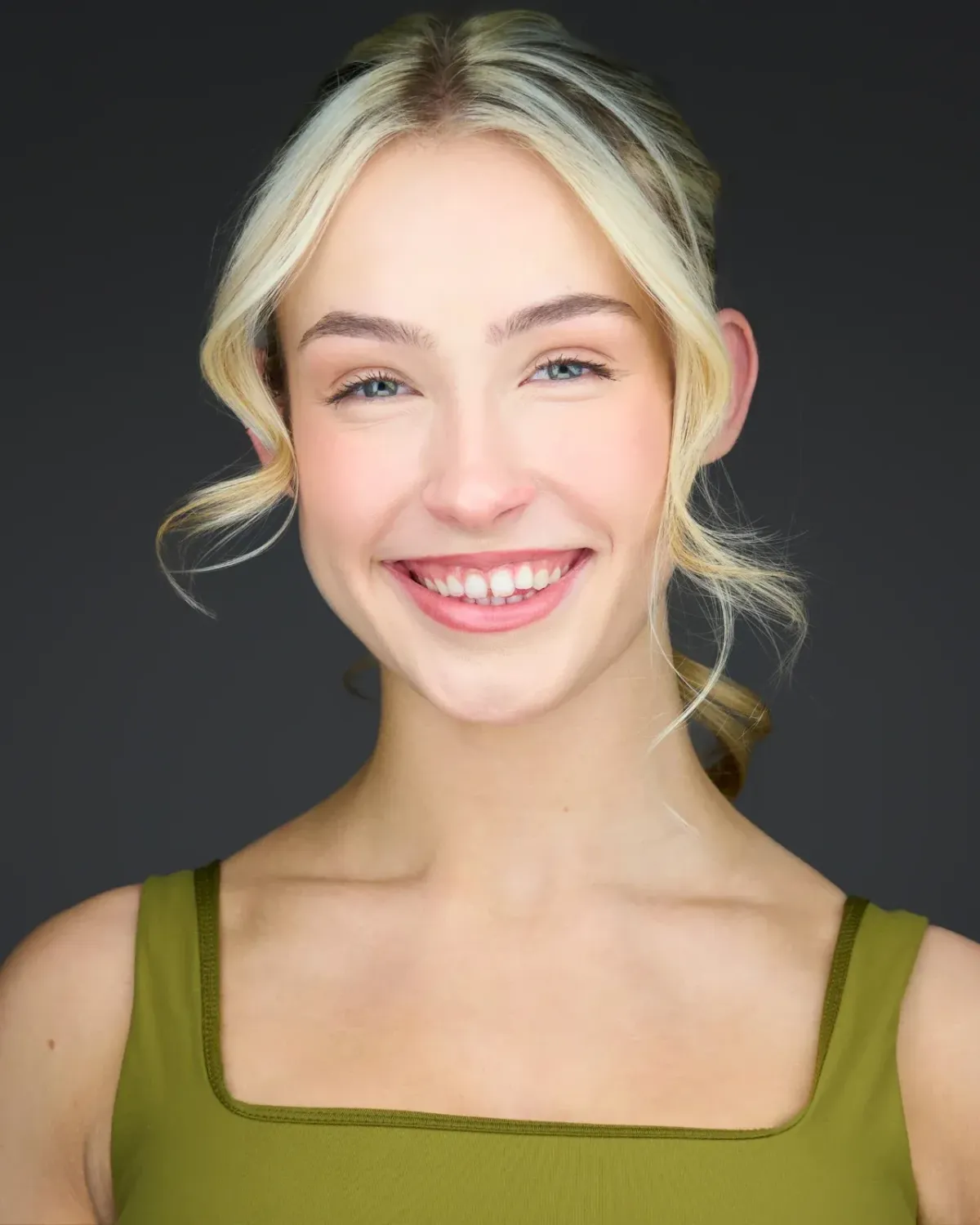 Delia Mandik Dancer Headshot