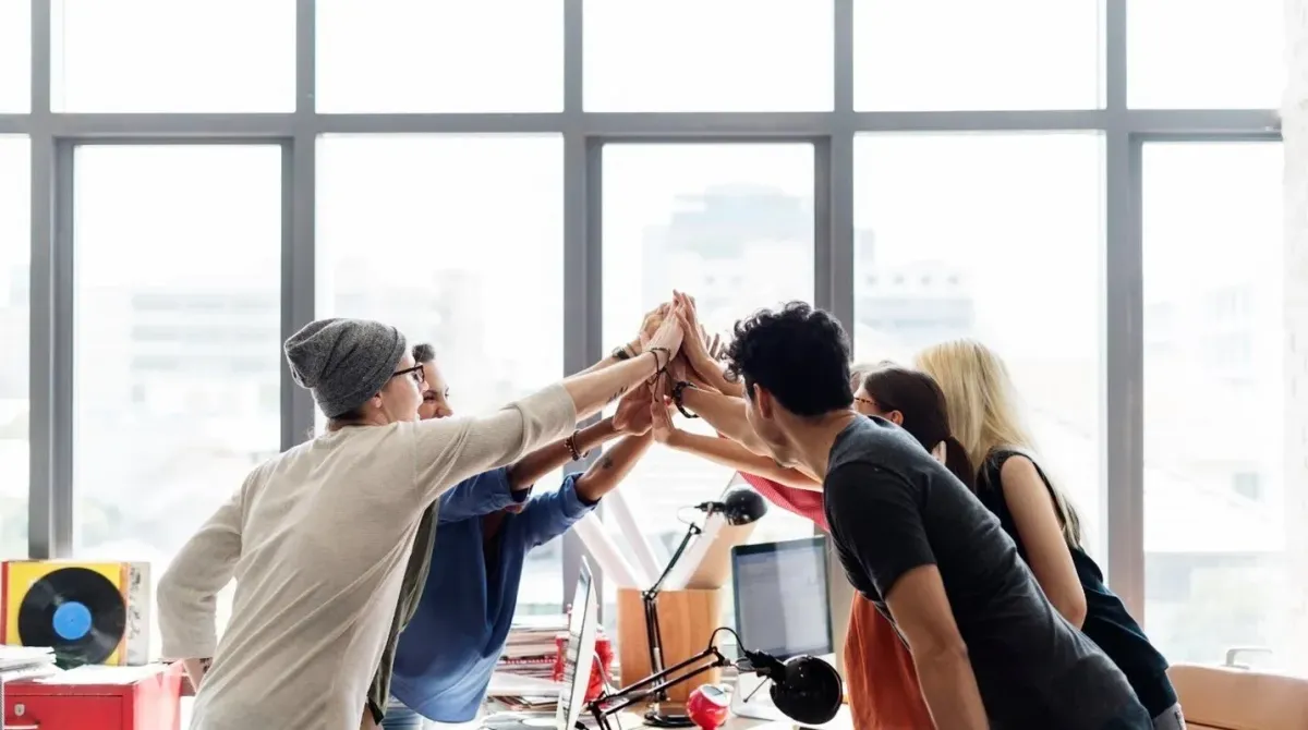 Motivational Speakers for Corporate Events for Better Workplace Connection