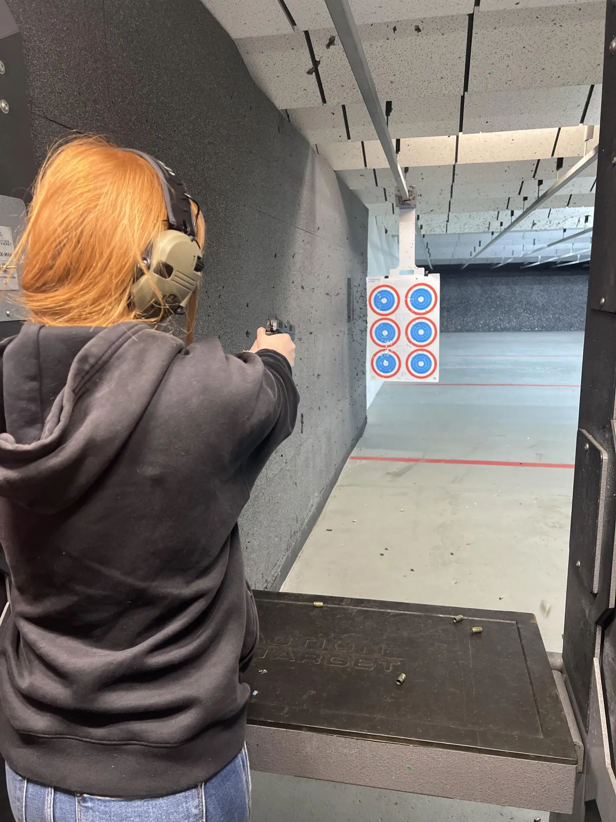 a tray with surgical instruments on top of it