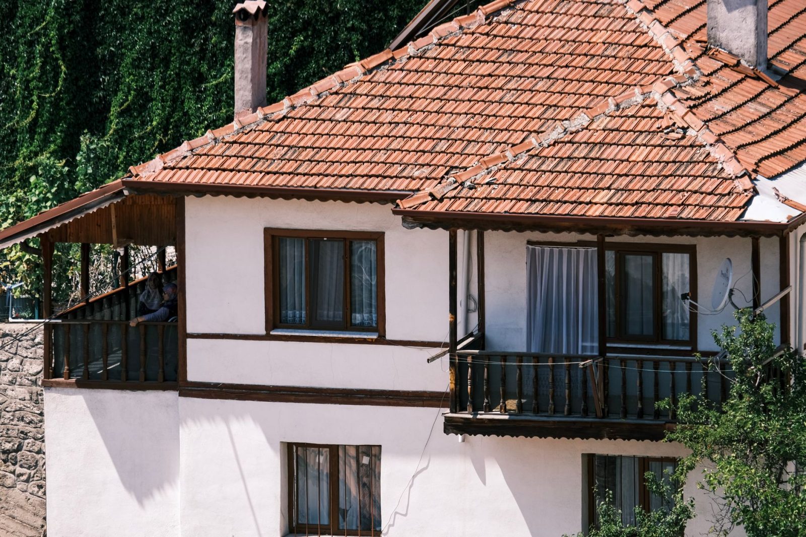 Lawn Care & Landscaping