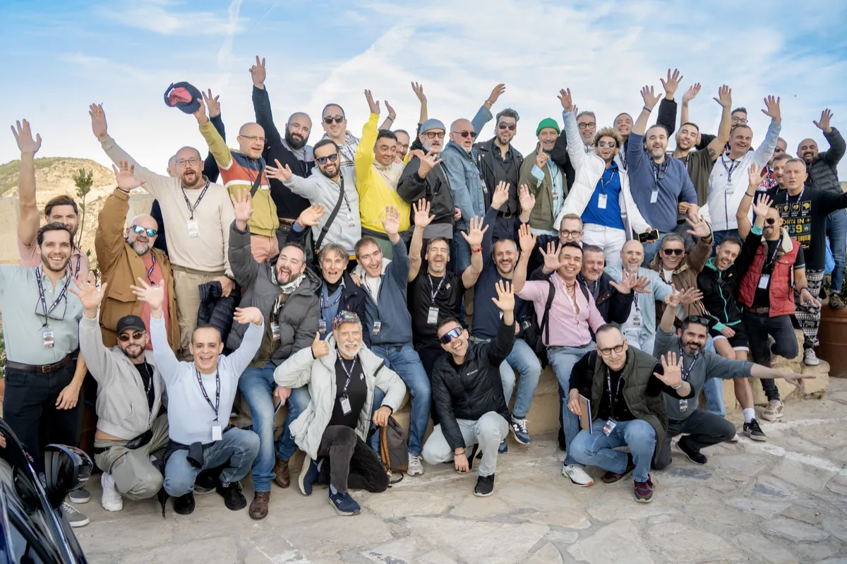 Grupo de un Retiro Orlander celebrando juntos