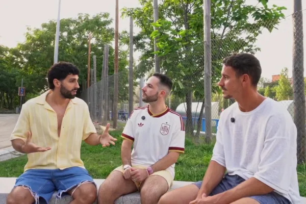 El problema del fútbol más allá de la táctica: la pasión por este deporte no entiende de orientaciones