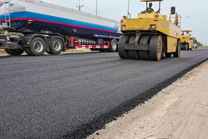 Pompano Beach Concrete constructs new driveways using pavers.