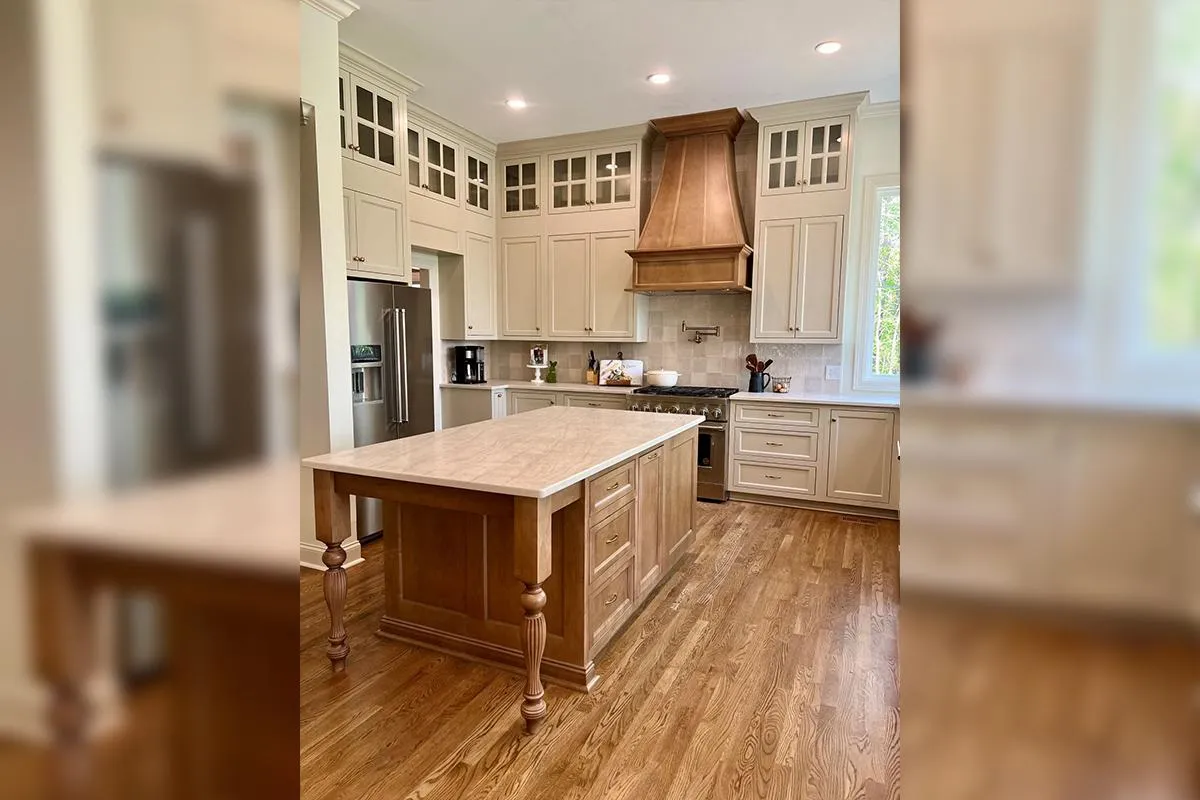 Custom Kitchen Cabinets