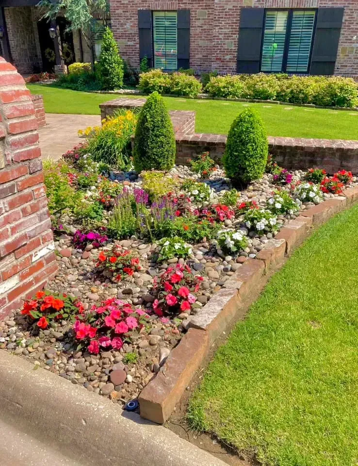 Sculpted topiary bushes for commercial property in Springdale, Arkansas by 5 Star Grounds