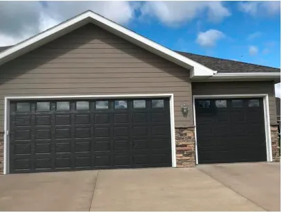 House with two Big Garage on front
