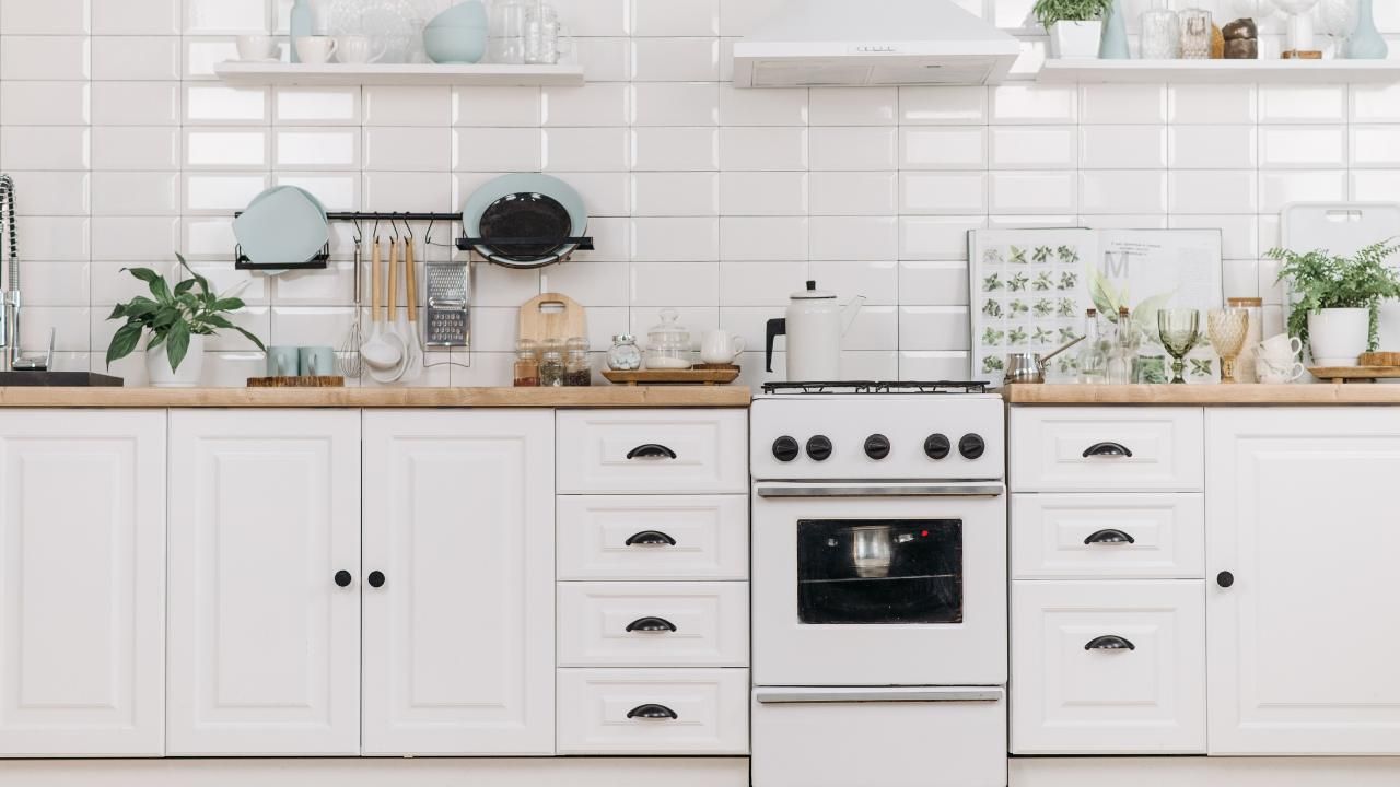 how to clean painted cabinets