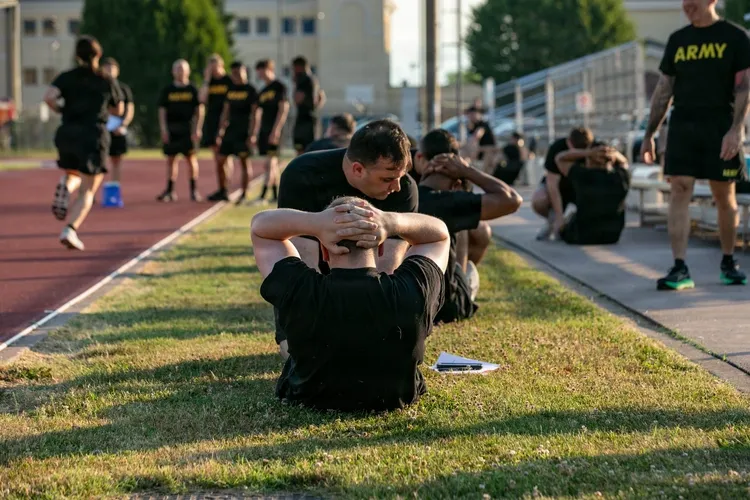 Sit-Ups: Proper Form, Muscles & Variations | Combat Fitness