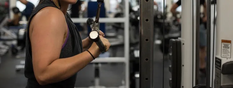 Rear Delt Fly: Form, Muscles & 4 Variations | Combat Fitness