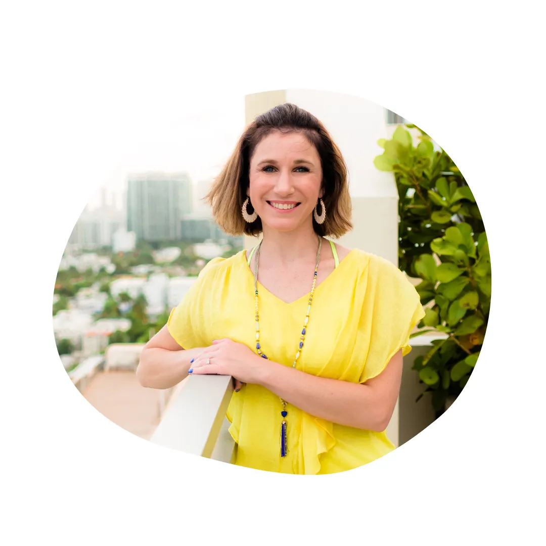 Portrait of Tarah Dove, Owner of The Good Gut Vibe