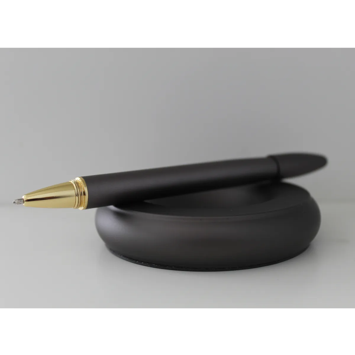 magnetic pen holder