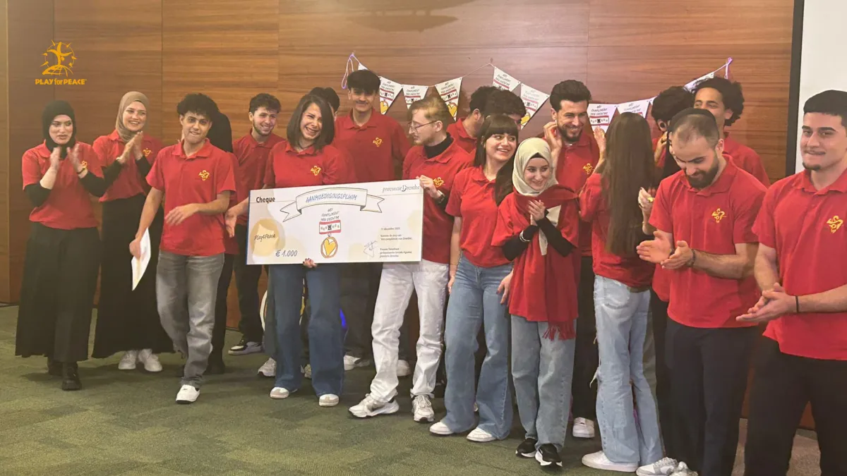 Teen Refugees Win Peace Award at Compliment van Drenthe 2025