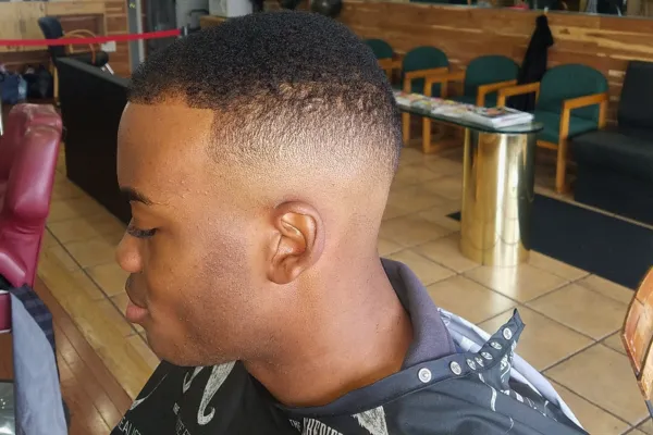 Lonnie's Barber Hair Studio 