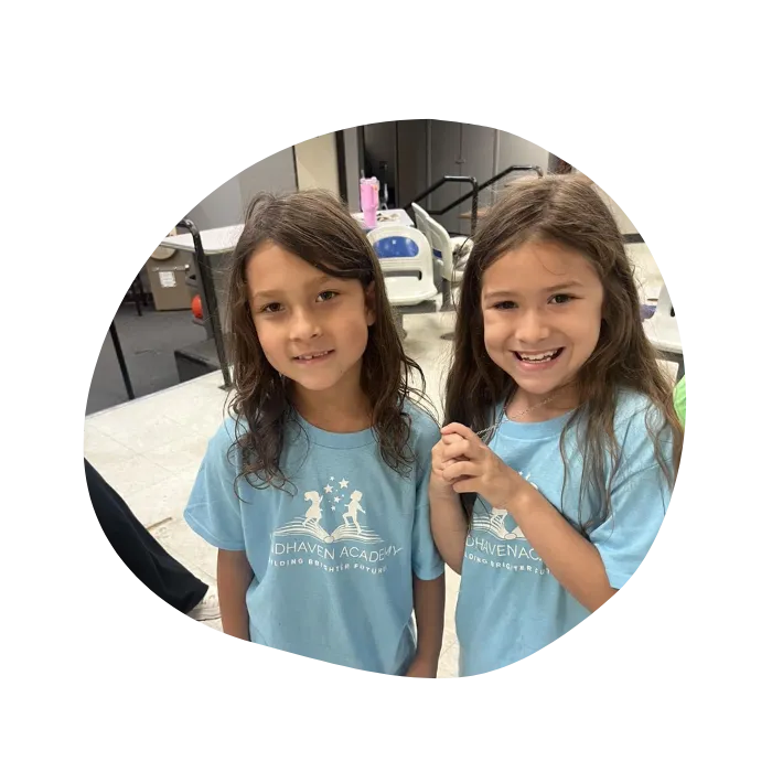 school children pmaking friends in childcare