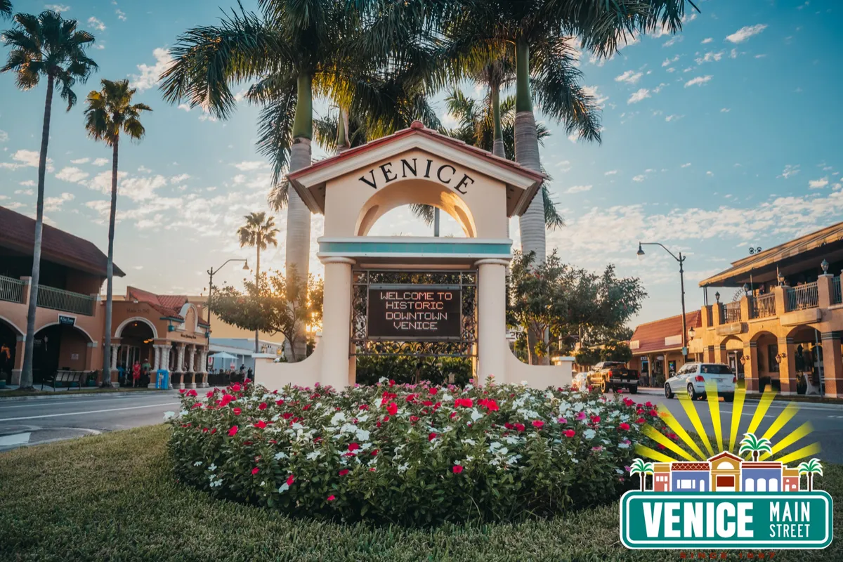 DOWNTOWN VENICE FL