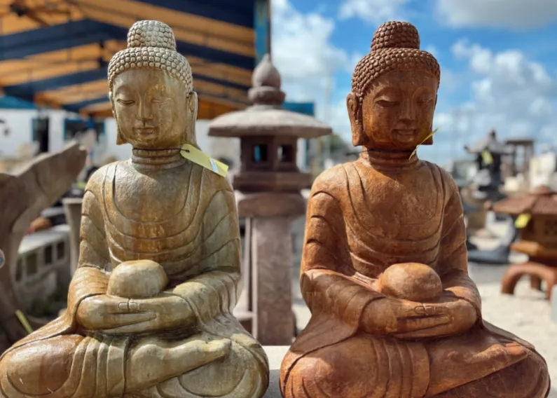 Statuary and garden art in Boynton Beach
