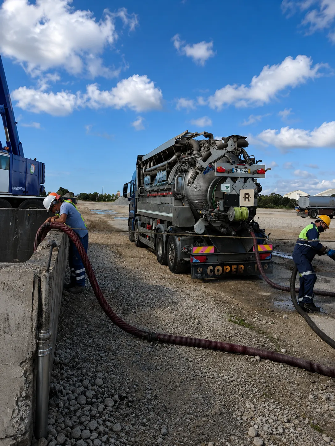 Pond & Lagoon Desilting
