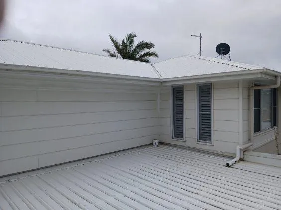 Roof painting in Shoalhaven Heads