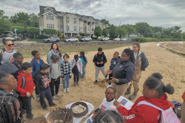 Students Explore Living Breakwaters and Sandy Ground Oyster History
