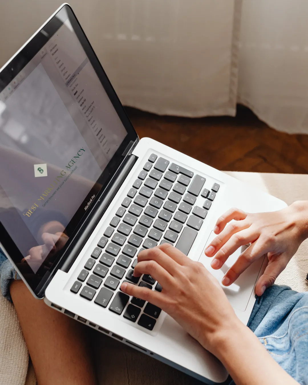 geometric shape digital wallpaper