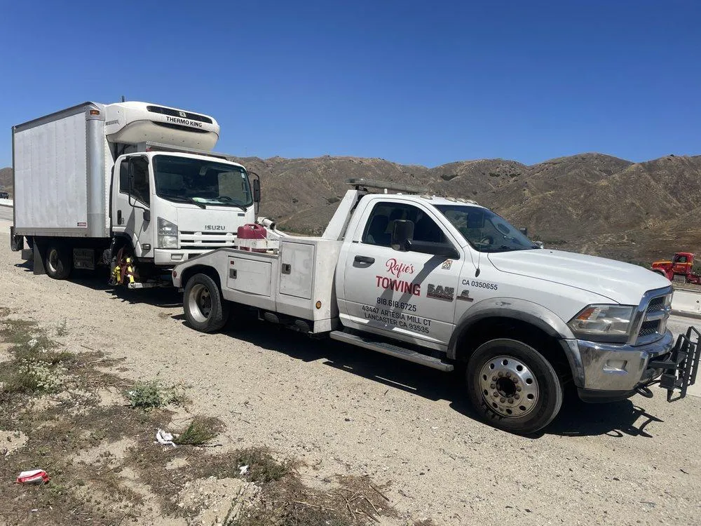 Truck Towing Services Bakersfield CA 