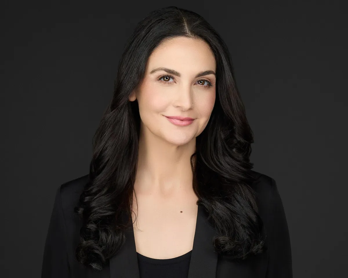 Professional Real Estate Agent Hadshot