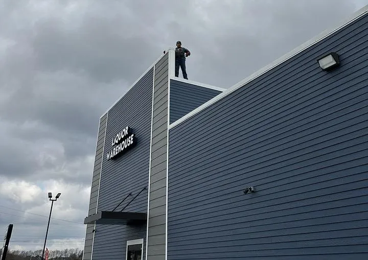 The experts at AG Holiday Lights can safely & securely install christmas lights for the winter season