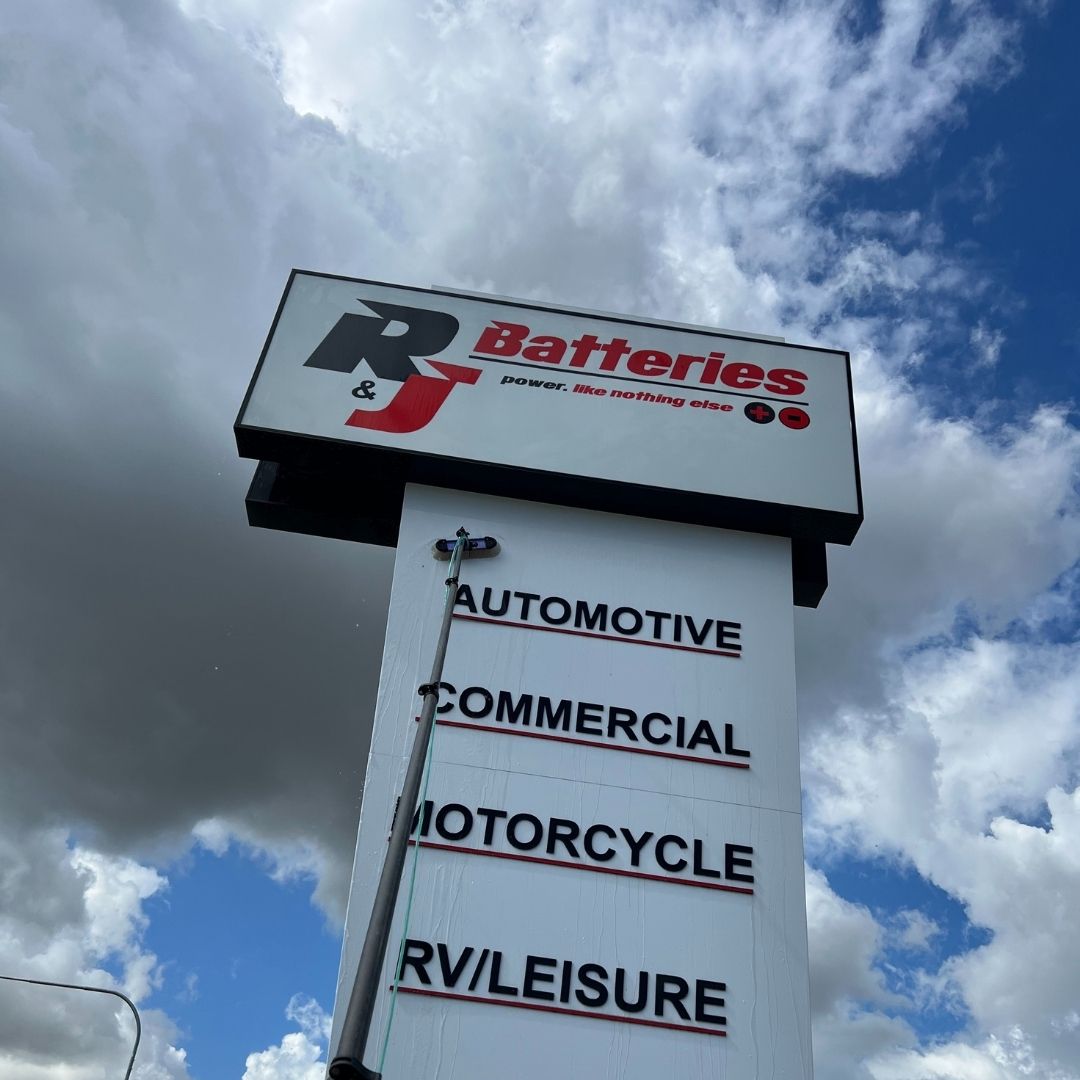 High access signage cleaning Gold Coast building sign and pylon sign