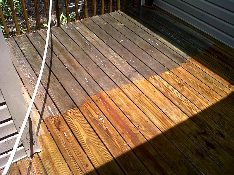 Deck Cleaning in Knoxville