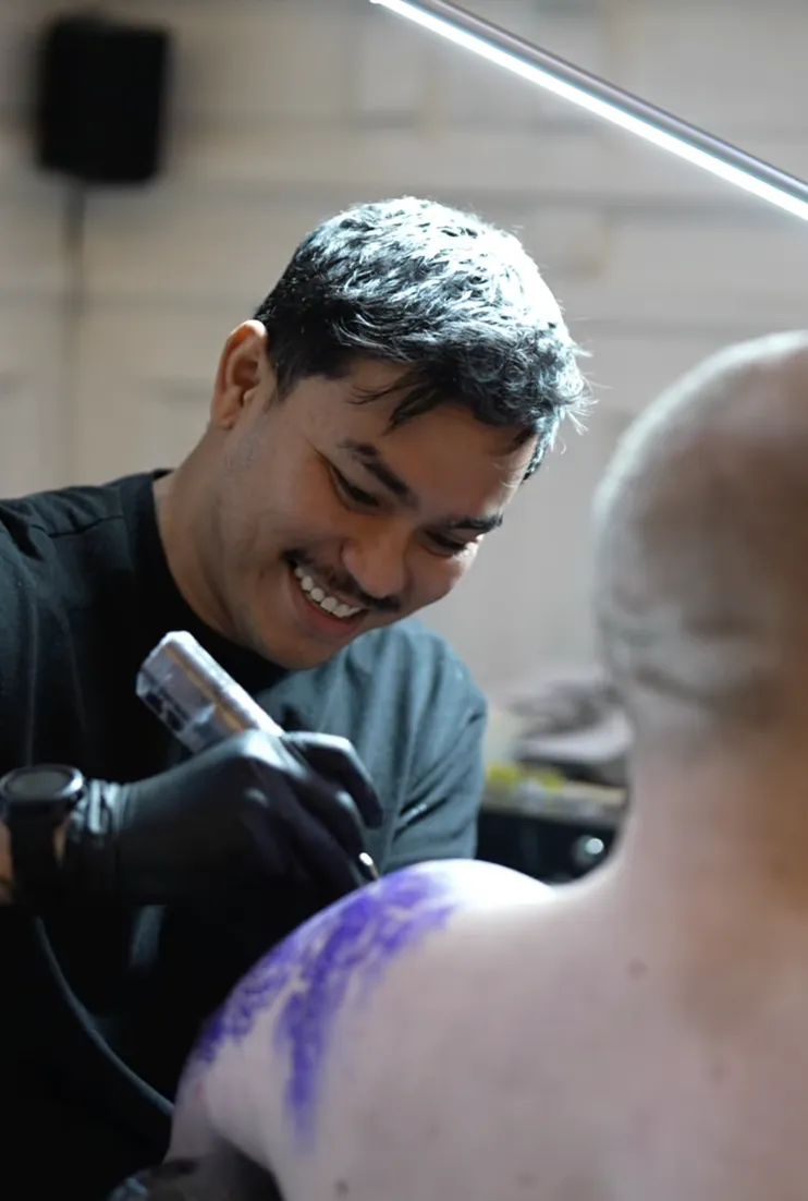 red white and black no smoking sign