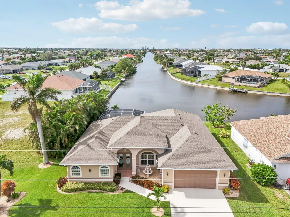 605 SW 51st Ter Cape Coral, FL