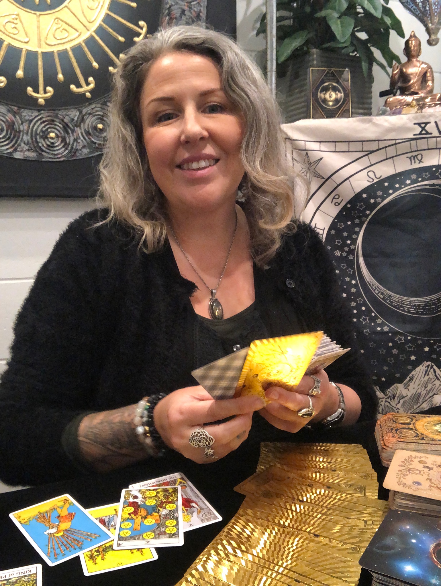 Nicola Robinson Tarot Reader, Tarot Nyx, Fortune Fridays at Hipsta Kapiti