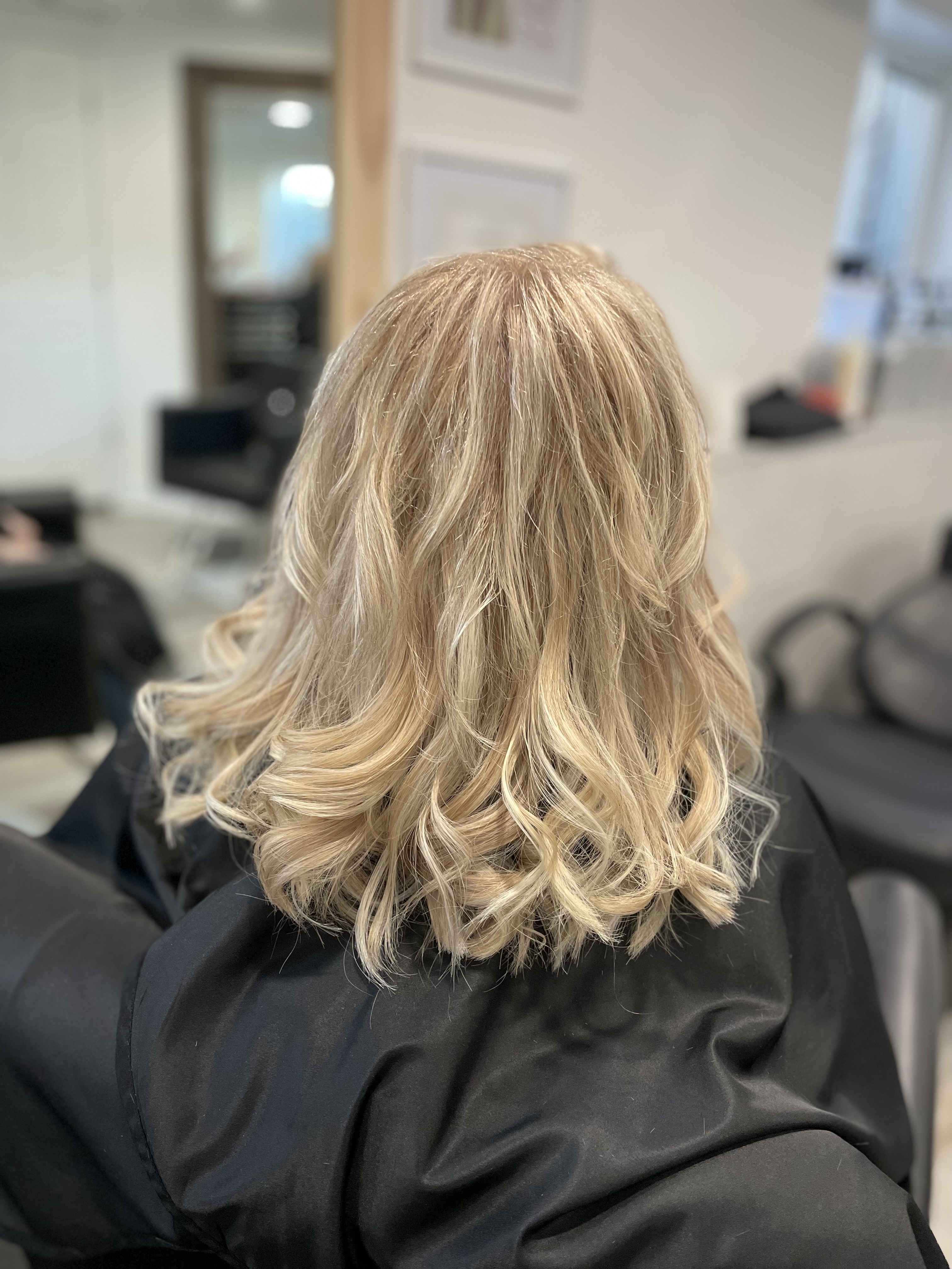 Voluminous curled blonde hair transformation Layton, Utah