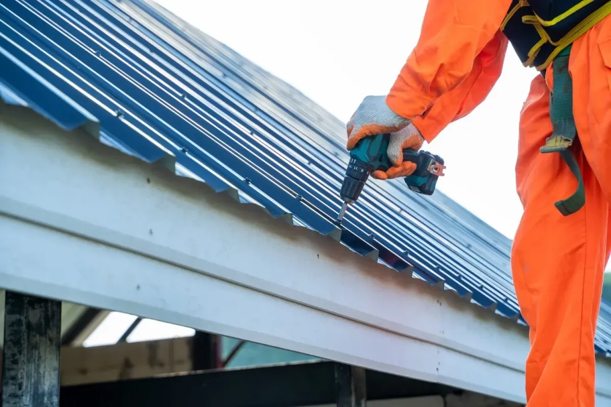 Roof repairing 