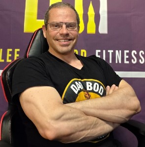 Lee Hayward - Muscle Building & Fitness Coach