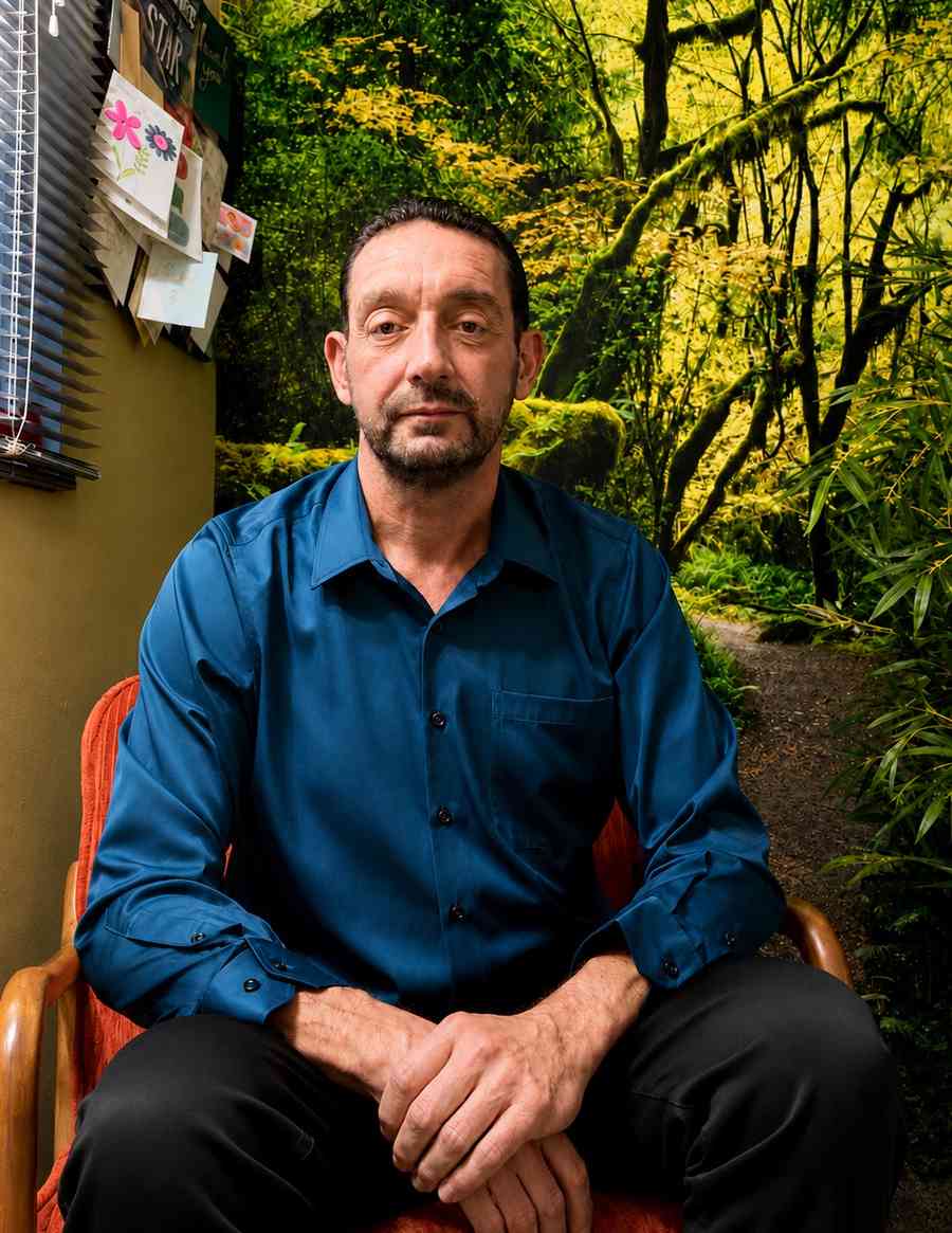 Phillip Evans Headteacher to Hypnotist