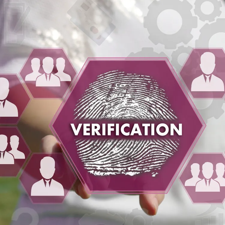 a close up of a lizard with its mouth open