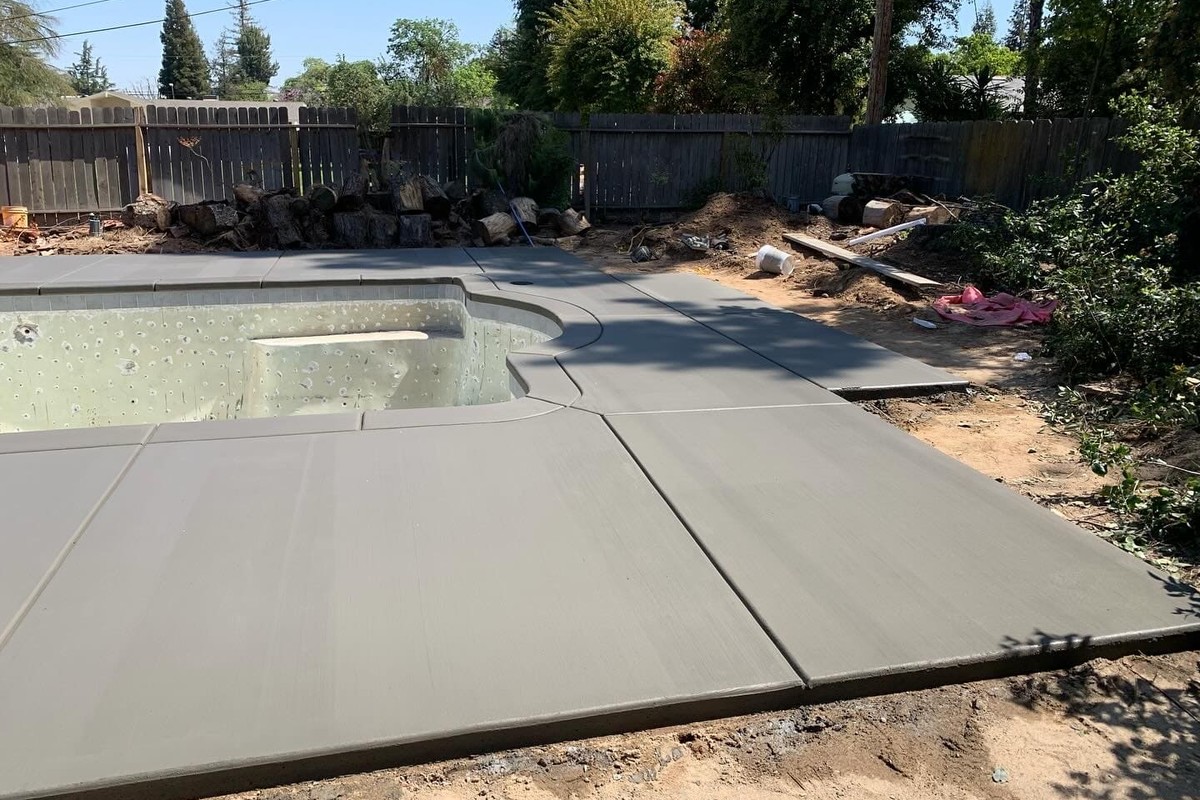 Madera Concrete builds and installs pool deck.