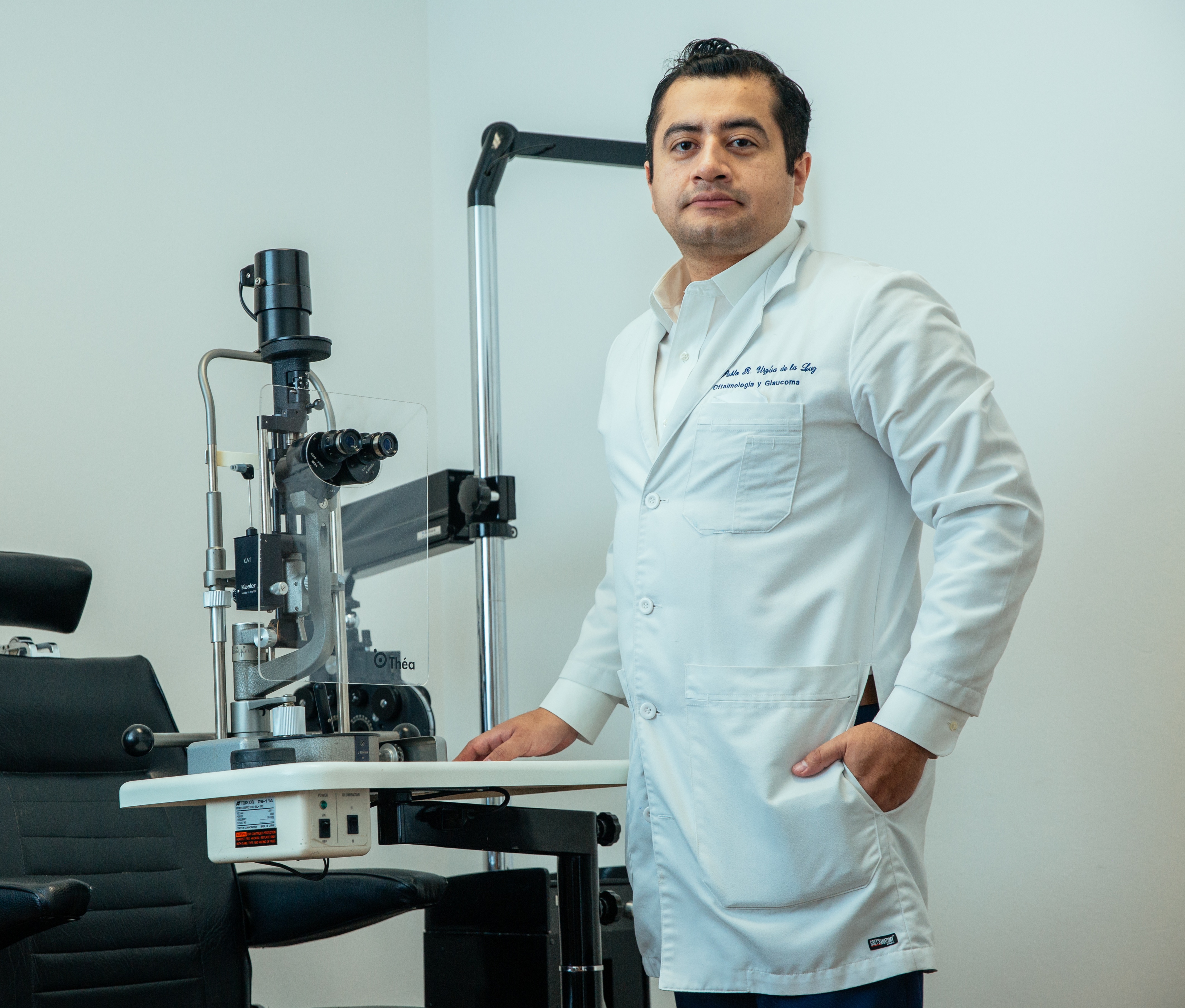 Consulta médica de valoración para ginecomastia