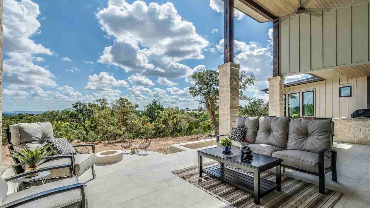 Enhancing Curb Appeal: Concrete Patio Ideas for Modern Homes