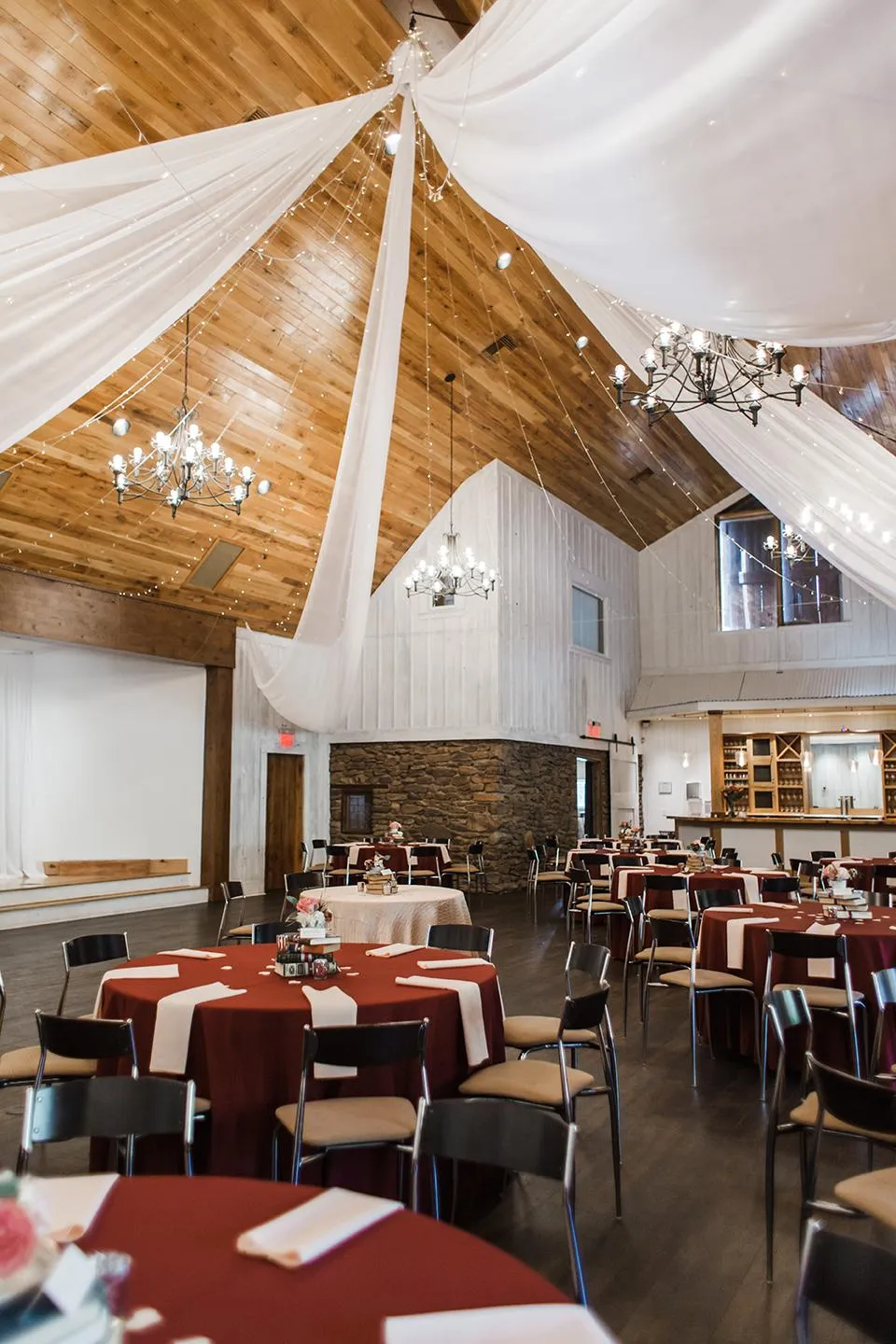 What Gen Z Couples Actually Want From a Tulsa Wedding Venue in 2026