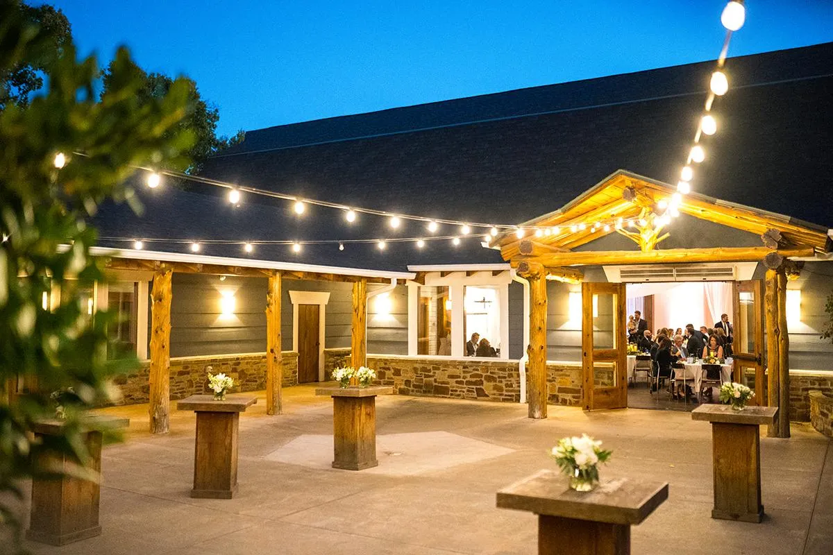 10 Questions Every Couple Forgets to Ask on a Tulsa Wedding Venue Tour